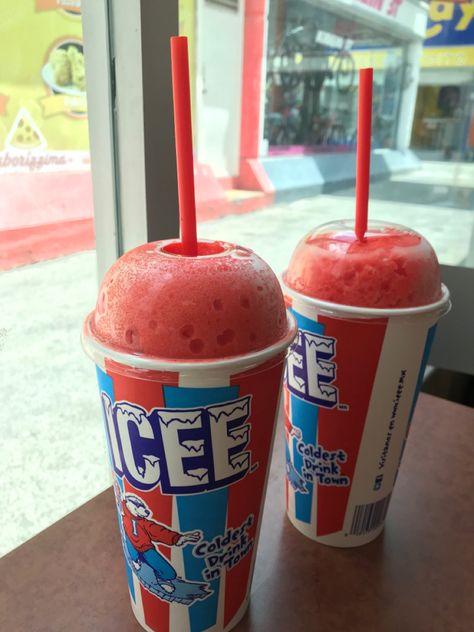 Cherry Slushie Aesthetic, Red Slushie Aesthetic, Slushie Aesthetic, Slushies Aesthetic, Icee Slushie, Cherry Slushie, Slushy Drinks, Slushie Recipe, America Food