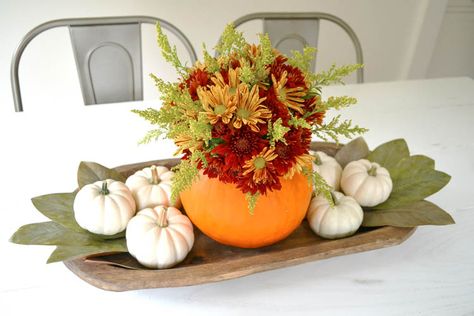 Pumpkin Centerpiece, Dog Pumpkin, Pumpkin Centerpieces, Thanksgiving Table Settings, Thanksgiving Tablescapes, Fall Table Decor, Diy Pumpkin, Christmas Tablescapes, Fall Table