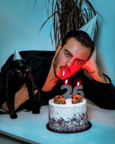 Men Birthday Poses, Man Birthday Pictures, Birthday Poses For Men With Cake, Birthday Cake Photoshoot Men, Mens Birthday Shoot Ideas, Birthday Photoshoot Ideas Creative Men, Birthday Photoshoot Men Ideas, Mens 23rd Birthday Ideas, Birthday Picture Ideas Men