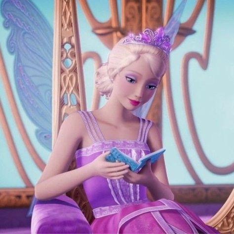 Mariposa And The Fairy Princess, Barbie Fairytopia, Barbie Cartoon, Disney Characters Videos, Princess Photo, Fairy Friends, Im A Barbie Girl, Butterfly Fairy, Barbie Life