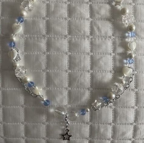 Jewelry Blue Aesthetic, Star Necklace Beads, Beaded Star Necklace, Cute Necklaces To Make, Jewelry Y2k, Grunge Jewelry, Pretty Jewelry Necklaces, Y2k Jewelry, Beaded Necklace Diy