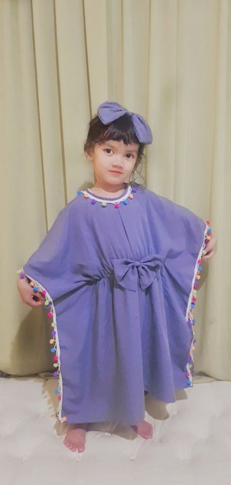 Girls Kaftan, Long Kaftan, Dress Girls, Kaftan Dress, Kids Wear, Designer Dresses, Kids Fashion, Flower Girl Dresses, Girls Dresses