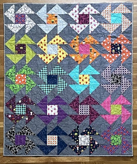 Beginner Quilt, Flying Geese Quilt, Scrappy Quilt Patterns, Half Square Triangle Quilts, Childrens Quilts, Scrap Quilt Patterns, Beginner Quilt Patterns, Patchwork Quilt Patterns, Star Quilt Patterns