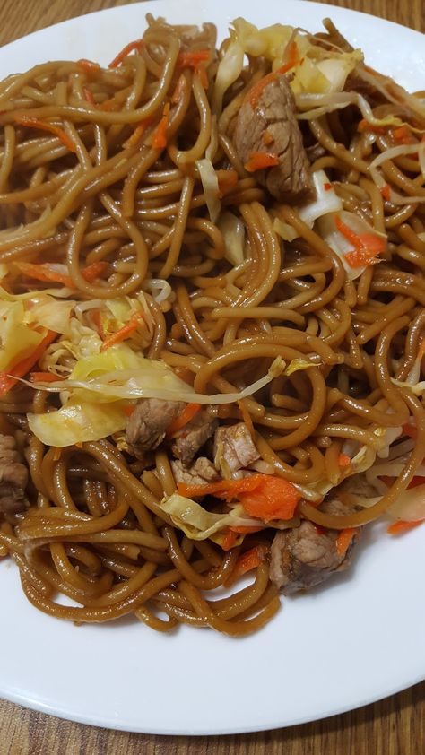 Simple Lo Mein Sauce, Pork Lo Mein Recipe, Pork Low Mein Recipe, Steak Teriyaki Noodles, Pork Low Mein, Low Sodium Lo Mein Recipe, Low Mein Recipe, Japanese Food Hibachi, Take Out Lo Mein Recipe