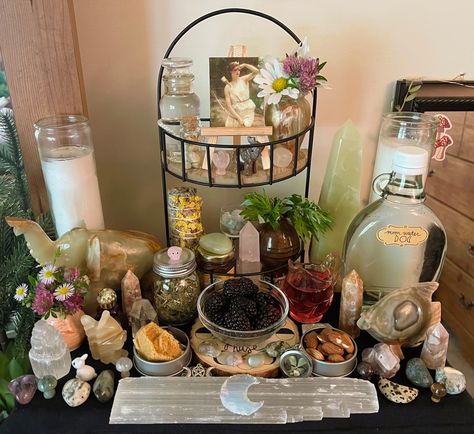 Sacred Space Altar, Witchy Room, Fairy House Crafts, Ancient Goddesses, Folk Magic, Greek Gods And Goddesses, Happy Hippie, Witchy Stuff, Goddess Of Love