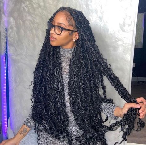 Distressed Locs, Beautiful Black Hair, Hair Secrets, Faux Locs Hairstyles, Box Braids Hairstyles For Black Women, Cute Box Braids Hairstyles, Protective Hairstyles Braids, Pretty Braided Hairstyles, Girls Hairstyles Braids