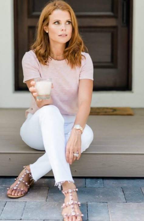 Southern Style Outfits, Joanna Garcia Swisher, Joanna Garcia, Mom Outfits, Work Attire, Mom Style, Coffee Time, Happy Place, Preppy Style