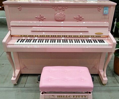 Pink Radio, Pink Piano, Pink Office Decor, Pink Music, Aesthetic Objects, Hello Kitty Aesthetic, Piano Room, Pink Girly Things, Luxury Homes Interior