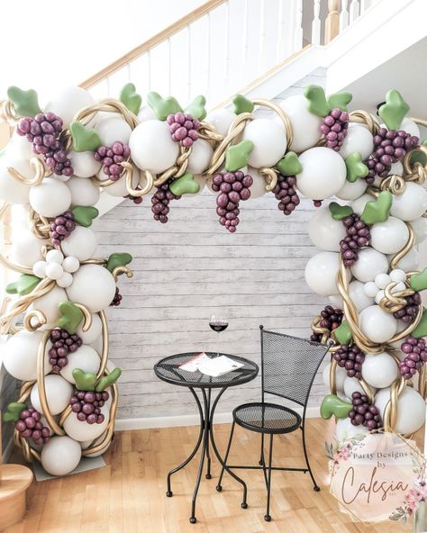 Grapes Balloon Decorations, Balloon Mailbox Decor, Vineyard Party Ideas, Wine Balloon Garland, Grape Decorations Party, Wine Party Backdrop, Vineyard Party Decor, Grape Balloon Arch, Wine Balloon Arch