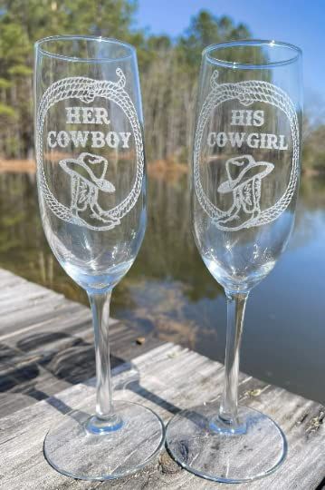 Engraved cowboy and cowgirl champagne flute set with boots, cowboy hat, and rope, country wedding.  Personalized country champagne glasses. Western Wedding Ideas Rustic, Western Reception, Western Boho Wedding, Country Wedding Pictures, Country Western Wedding, Western Style Wedding, Western Themed Wedding, Cowgirl Wedding, Western Party