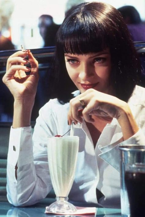 Uma Thurman Pulp Fiction, Gangster Films, New Halloween Costumes, Good Movies On Netflix, Uma Thurman, Netflix Streaming, Quentin Tarantino, Universal Pictures, Bob Haircut