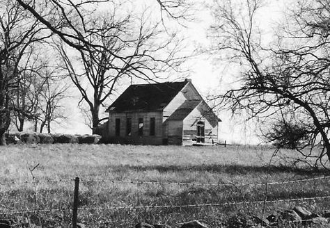 The Old Shiloh Country School House In Carthage, MO. Carthage Missouri, Country School, School House, Carthage, Route 66, Missouri, The Old, Old Things, History