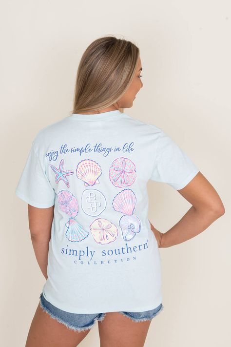 Simply Southern Outfits, Southern T Shirts, Breeze Color, Bday Wishlist, Simply Southern Shirts, Preppy Shirt, Beachy Outfits, Southern Outfits, Simply Southern Tees