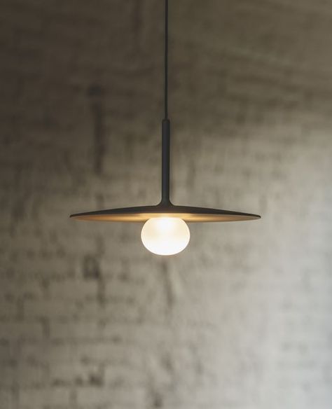 Vibia on Instagram: "Suspended from a cable, the TEMPO pendant lamp features a round blown-glass bulb affixed to a spare, disc-shaped shade. The sleek aluminum diffuser picks up the color of the chairs and plays counterpoint to the wood tables in a compelling contrast of tone and texture. 💡 @lievore_altherrdesilepark⁠ ⁠ #vibia #vibiaTEMPO #vibialighting #vibialight #lighting #lightingdesign #lightingideas #lightinginspiration #interiordesign #design #productdesign #interiorarchitecture #archite Disc Pendant Light, Vibia Lighting, Disk Light, Wood Tables, Lighting Inspiration, Wood Table, Blown Glass, Lighting Design, Pendant Lamp