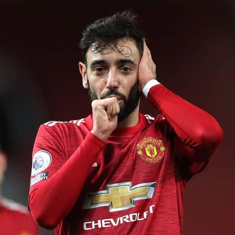 Bruno Fernandes, Man Utd, Man United, Soccer Players, Manchester United, Manchester, Life Quotes, Soccer, The Unit