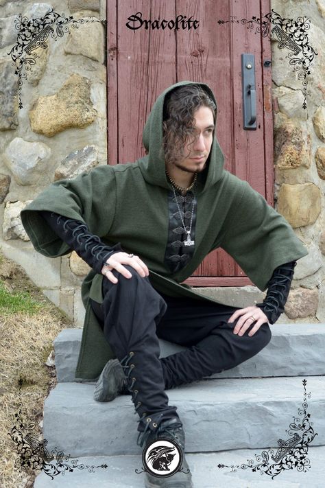 Viking Men Outfit, Mens Medieval Costume, Celtic Male Clothing, Celtic Fashion Men, Celtic Costume Men, Viking Fashion Men, Medival Outfits Man, Medieval Men Outfit, Casual Medieval Outfits Men