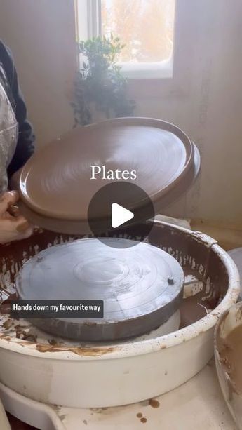 How To Throw A Plate On The Wheel, Pottery Wheel Plate, Pottery On Wheel Ideas, Centering Clay Pottery Wheel, Wheel Thrown Plates, Arts And Craft Ideas, Handmade Ceramics Plates, Making Pottery, Beginner Pottery