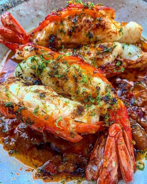 Whole Fish Recipes, Yummy Seafood, Soul Food Dinner, Lobster Recipes, Fish Recipes Healthy, Cooking Seafood, Food Babe, Food Therapy, Yummy Comfort Food