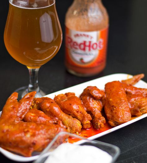 It takes just 6 Minutes to make these amazing hot buffalo wings! Be warned though, the sauce will make you sweat - not for the faint of heart! Red Hot Wings Recipe, Hot Wings Recipe Fried, Hot Buffalo Wings, Hot Wing Sauce Recipe, Hot Chicken Wings Recipe, Red Hot Chicken, Hot Sauce Chicken, Hot Chicken Wings, Buffalo Hot Wings