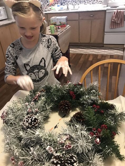 I transformed our old green artificial wreath into a lovely "flocked" wreath to match our entryway trees with shaving cream and glue! Last year I got two small flocked artificial trees to place on either side of our front door. I loved their snow-covered farmhouse look.My only issue was that the artificial wreath I usually put on our front door wasn't flocked. It looked super weird with the mismatched trees and wreath.So I decided to either figure out how to add flocking to my curren… How To Flock A Wreath, Shaving Cream And Glue, Entryway Tree, Flocked Christmas Wreath, Flocked Wreath, Stick Wreath, Flocked Garland, Snowflake Wreath, Flocked Trees