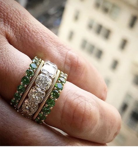 Stacked Rings Diamond, Stacked Gemstone Rings, Esmeralda Jewelry, Ring Stack, Jewelry Lookbook, Dream Jewelry, Jewelry Inspo, Gold Jewelry Fashion, Vintage Jewellery