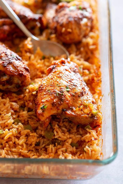 Sazon Goya Recipes Chicken And Rice, Spicy Chicken And Rice Casserole, Chicken Drumsticks Mexican Recipes, Spanish Chicken Drumsticks, Mexican Chicken Leg Recipes, Baked Mexican Chicken Recipes, Mexican Chicken And Rice Bake, Spanish Baked Chicken, Mexican Chicken Thigh Recipes