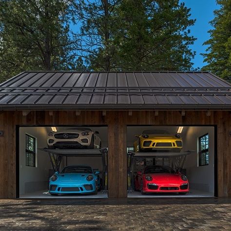 Cars In A Garage, Garage With Car Lift, Car Collection Garage, Garage With Lift, Car Lift Garage, Car Garage Ideas, Old Farmhouse Remodel, Car Garage Design, Four Car Garage