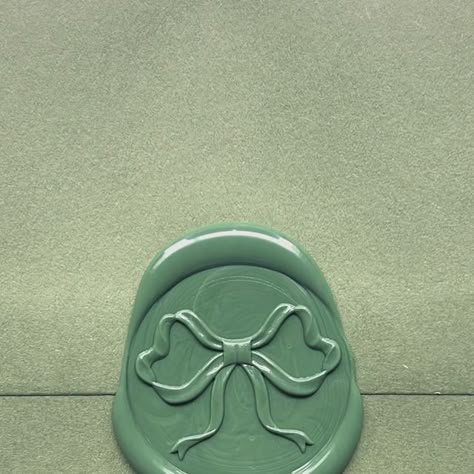 MEMO PRESS on Instagram: "Sealed with a Bow 🌿#memopress #memostationery #waxseal #loveletters #snailmail #bowlover #bowstationery #letterwriting" Letters Flowers, Wax Sealing, Invitation Envelope, Invitation Envelopes, Wax Seal, Letter Writing, Wedding Paper, Mock Ups