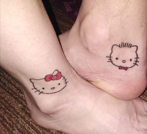 Tatuaje Hello Kitty, Kitten Tattoo, Kitty Tattoos, Matching Friend Tattoos, Matching Tats, Matching Best Friend Tattoos, Tattoos To Cover Scars, Hello Kitty Tattoos, Tattoos For Women Half Sleeve