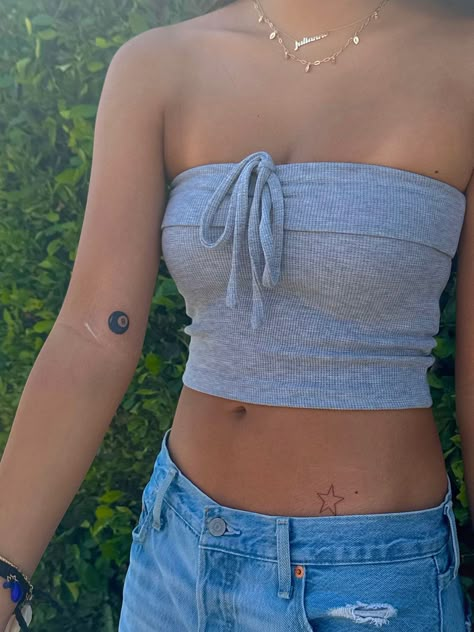 Mini 8 Ball Tattoo, Lucky 8 Ball Tattoo, Dainty Disco Ball Tattoo, Nine Ball Tattoo, Victoria Paris Back Tattoos, Star On Hip Tattoo, Stars Hip Tattoo, Hip Star Tattoo, Lucky Star Tattoo