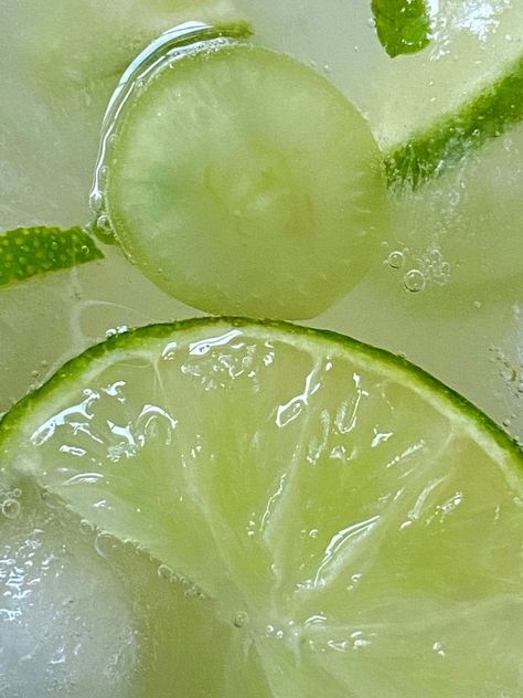 Lime Fruit Aesthetic, Green Drink Aesthetic, Green Lime Aesthetic, Astetic Green, Green Grapes Aesthetic, Green Aesthetic Images, Lime Green Aesthetic, Lime Aesthetic, Ice Fruit