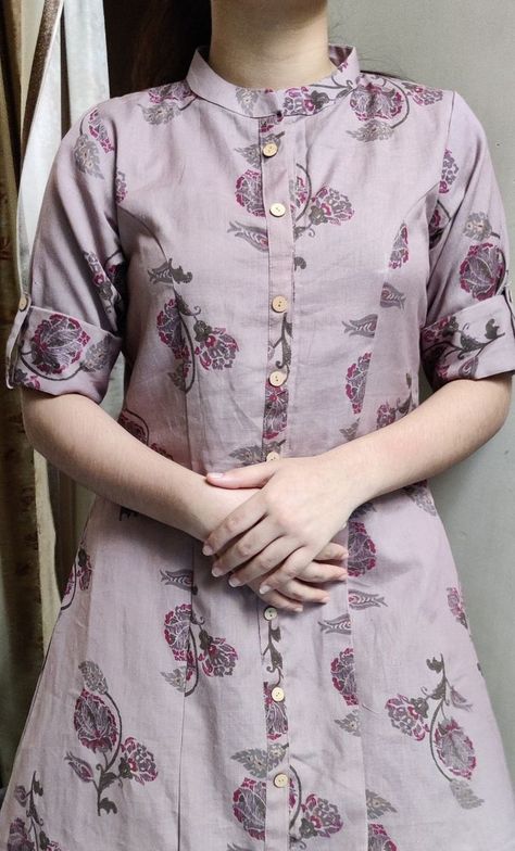 High Collar Kurti Design, Kurtis With Collar Neck, Salwar With Collar Neck, High Collar Neck Kurti, Collar Neck For Kurtis, Collar Styles For Women Kurti, Cooler Neck Kurti Design, Kurti Neck Line Design, Collar Kurti Design Neckline