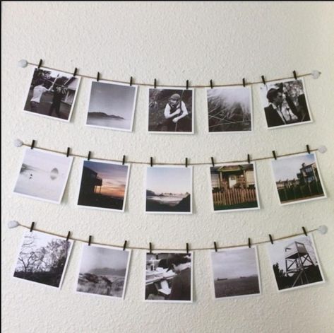 Hanging Pictures On The Wall With String, Pictures Hanging On String, Polaroid Hanging Ideas, String Photo Display Ideas, Instax Photos Ideas Room Decor, Hanging Pictures On String, Hanging Polaroid Pictures, Display Polaroids, Aesthetic Locker Decor