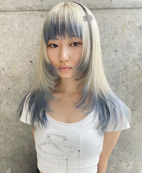 Jellyfish Haircut, Dyed Hair Inspiration, Japanese Hairstyle, Hair Stylies, Dye My Hair, Hair Dye Colors, Hair Reference, Hair Inspiration Color, Cut My Hair