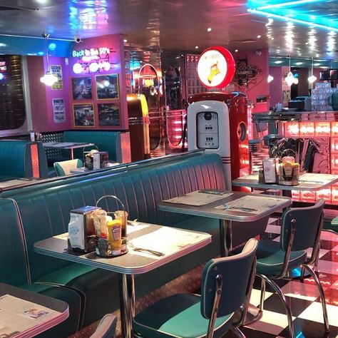 80s Cafe Aesthetic, 90s Restaurant Design, 70s Restaurant Aesthetic, 80s Restaurant Aesthetic, 70s Cafe Coffee Shop, Diner Coffee Aesthetic, 70s Cafe Aesthetic, Poppycore Aesthetic, 80s Bar Aesthetic