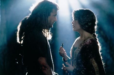 Mel Gibson & Sophie Marceau Catherine Mccormack, The World Is Not Enough, Brendan Gleeson, Queen Of Dragons, 1995 Movies, Scottish People, Black Planet, Warrior King, Epic Movie