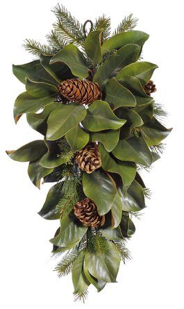 Magnolia Christmas Decor, Diy Magnolia Wreath, Williamsburg Christmas, Luxury Christmas Decor, Magnolia Leaf, Teardrop Swag, Christmas Garlands, Christmas Flower Arrangements, Fall Floral Arrangements