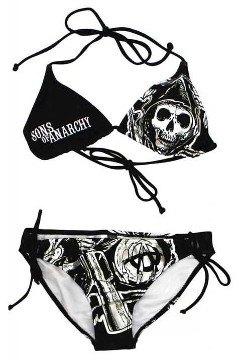 Sons of Anarchy bikini bikerornot.com Sons Of Anarchy Samcro, Skull Clothing, Punk Emo, Sons Of Anarchy, Cute Swimsuits, 2000s Fashion, Beach Wears, Fashion Sense, String Bikinis