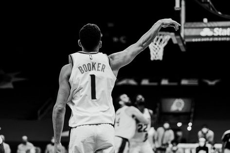 Booker Cool Basketball Pictures, Devin Booker Wallpaper, Basketball Offense, Devin Booker Jersey, Booker Nba, Macbook Wallpapers, University Of Ky, Macbook Air Wallpaper, Snsd Jessica