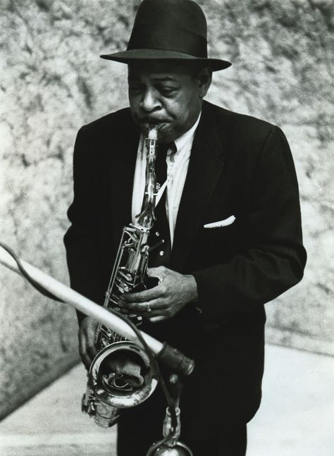 Coleman Hawkins Coleman Hawkins, Black Musicians, Jazz Saxophonist, Jazz Players, Blues Musicians, Jazz Artists, Cool Jazz, Jazz Guitar, Jazz Club