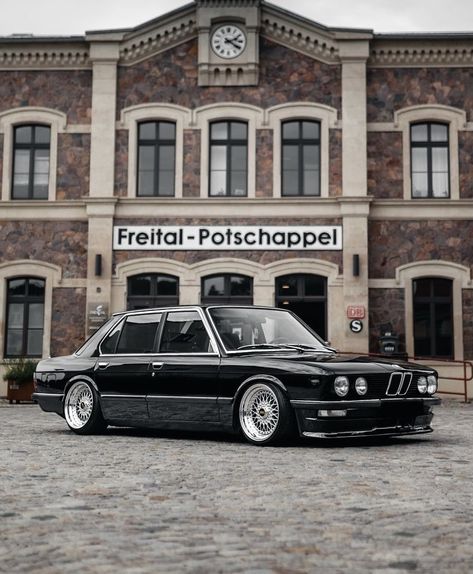 Bmw Shark, E28 Bmw, Papa John, Bmw E28, Vw Gti, Bmw Classic Cars, Papa Johns, Bmw Classic, Bmw 2002