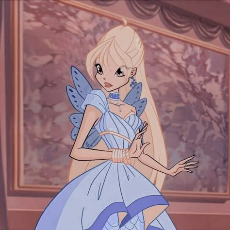 Daphne Winx, Klub Winx, Instagram Cartoon, Iphone Wallpaper Video, Bloom Winx Club, Cartoon Profile Pictures, Cartoon Sketches, An Aesthetic, Cartoon Icons