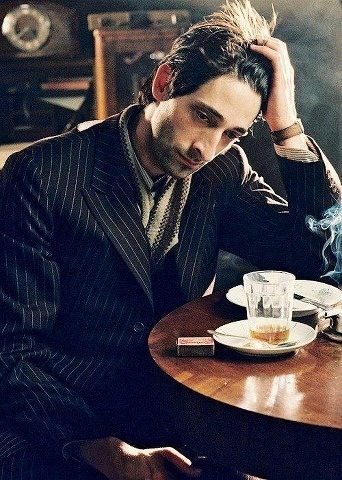 The Pianist. Because Adrian Brody is fantastic in this one and the movie is touching... Adrian Brody, The Pianist, A Man In A Suit, Man In A Suit, Adrien Brody, 얼굴 드로잉, Roman Polanski, Movie Shots, Hugh Dancy