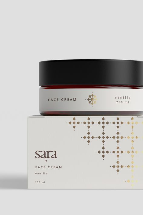 Packaging for Sara natural cosmetics brand. Minimal with gold foil details. | Tina Perko Design Skin Care Products Packaging, Natural Cosmetics Packaging, Packaging Design Creative, Natural Cosmetics Brands, Cosmetics Packaging, Products Packaging, Cosmetic Logo, Make Up Inspiration, Cosmetic Packaging Design