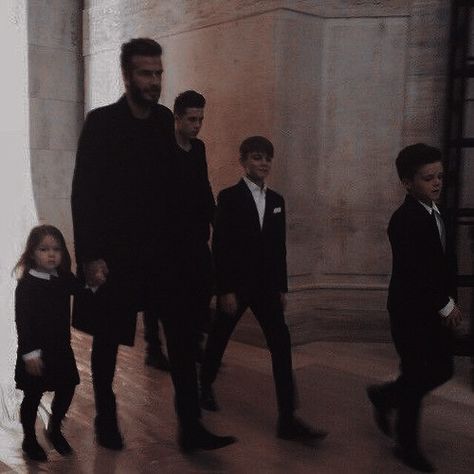 Mafia Mom Aesthetic, Bad Family Aesthetic, Uncle Aesthetic, Royal Family Aesthetic, Found Family Aesthetic, Succession Aesthetic, Mafia Families, Basic Fashion, Fashion Kpop