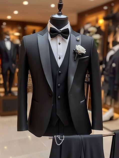 Royal Tuxedo For Men, Simple Tuxedo Men, Men’s Tuxedo Prom, Complete Suit Men, Pent Coat Designs For Men, Coat Pent Designs, Formal Tuxedo For Men, Tuxedo For Men Wedding Classy, Wedding Suit Ideas For Men