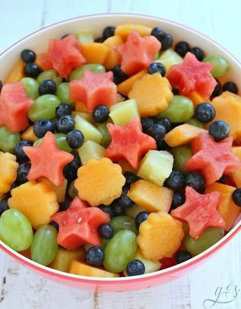 Ambrosia Fruit Salad, Easy Fruit Salad Recipes, Best Fruit Salad, Fruits Decoration, Fruit Salad Easy, Fresh Fruit Salad, Healthy Brunch, Fruit Salads, Healthy Summer Recipes