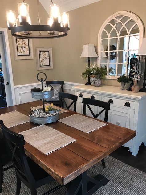 Farmhouse Dining Rooms Decor, Modern Farmhouse Dining Room, Dining Room Remodel, Modern Farmhouse Dining, Country Dining Rooms, Decor Eclectic, Transitional Decor Kitchen, Dining Room Makeover, Decor Shabby Chic