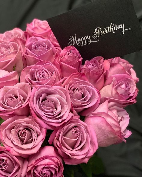 💜 Mauve roses are a perfect way to say “Happy Birthday”! The perfect gift that looks beautiful and smells great too! #BloomLuxury #mauve… Roses For Birthday, Sunflowers And Lilies, Mauve Roses, Happy Birthday Hearts, Luxury Roses, Happy Birthday Flowers Wishes, Happy Birthday Rose, Happy Birthday Black, Birthday Wishes Flowers