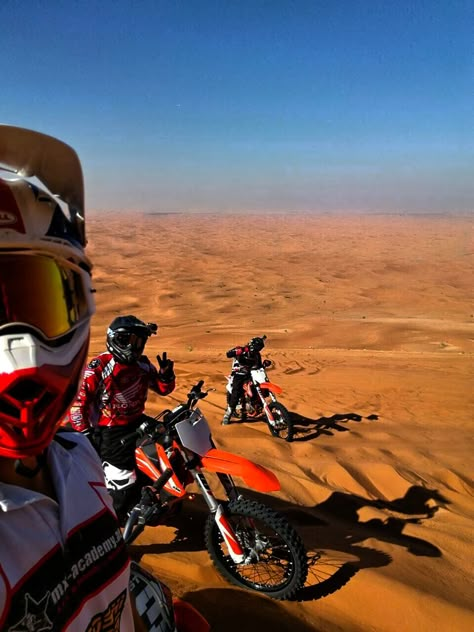 Desert Riding, Dirt Bike Riding, Motocross Love, Dubai Aesthetic, Dubai Desert, Bike Pic, Sports Aesthetic, Dirt Bikes, Extreme Sports